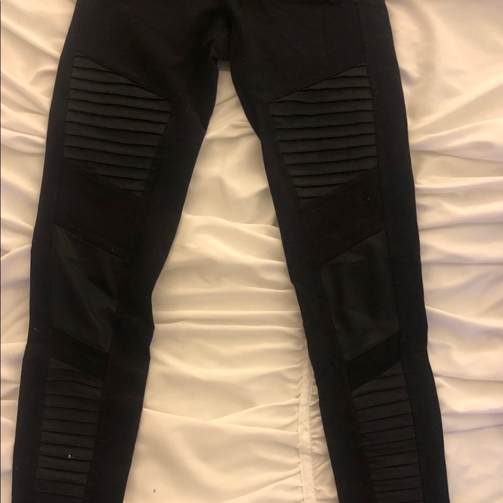 Alo ribbed leggings